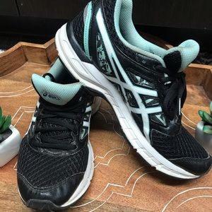 👟ASICS Woman’s Gel Excite 4👟